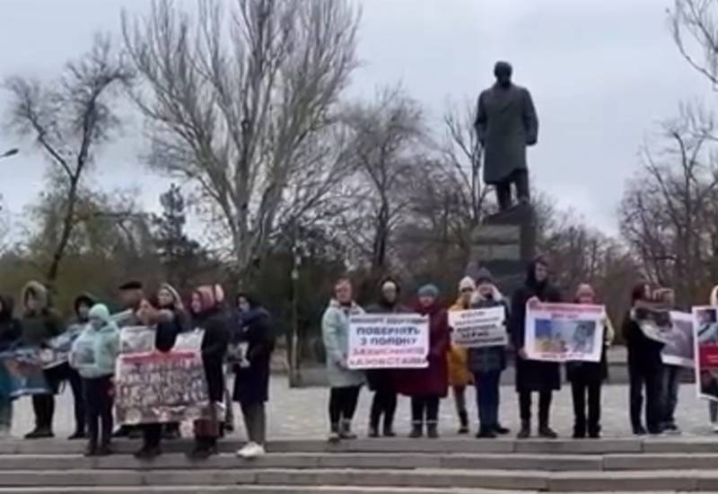 Relatives demand to exchange Ukrainian prisoners for the transit of ammonia from the Russian Federation through Odessa