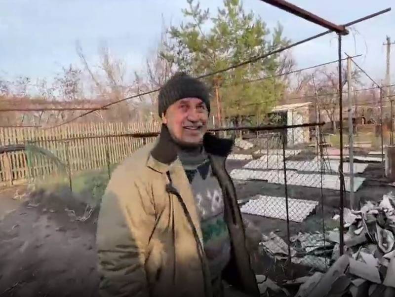 "Demir Donetsk karakterine sahip bir adam": askeri muhabirler, kurtarılmış Peski köyünün bir sakini ile bir röportaj yayınladı