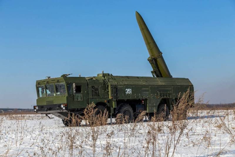 Un tir de missile détruit une base de mercenaires étrangers près de Chasov Yar - Ministère de la Défense
