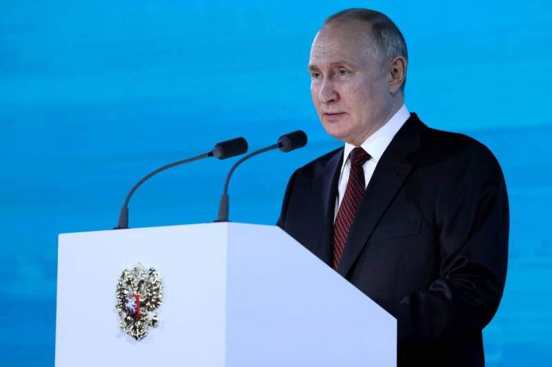 Président : La pratique consistant à contrer les types d'armes occidentaux devrait être prise en compte par l'industrie de la défense russe