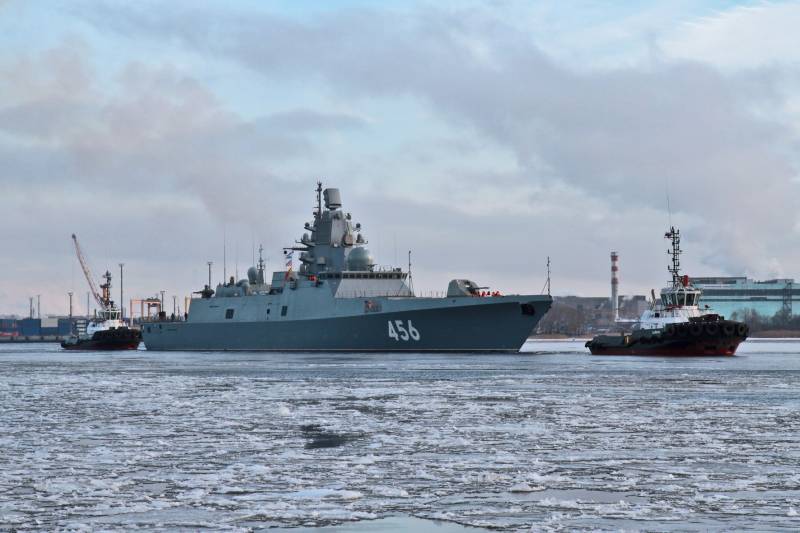 The frigate Admiral Golovko left Severnaya Verf for the first time and started sea trials in the Baltic Sea
