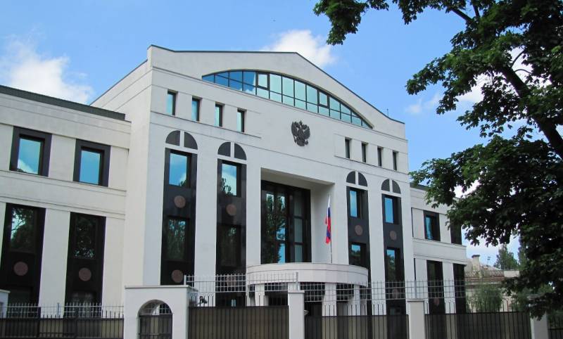 سفارت فدراسیون روسیه در مولداوی: "وندالیسم علیه بناهای تاریخی در کشور در حال حاضر از همه مرزهای عقل عبور کرده است"