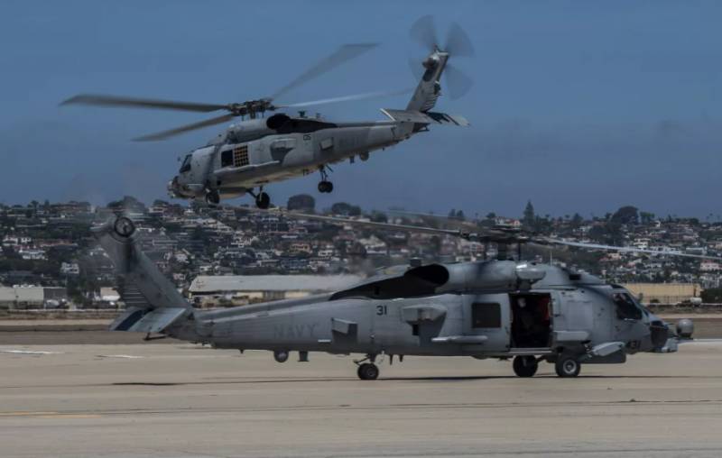 В США выясняют, как гражданский вертолёт оказался в зоне маневров авиации ВМС и допустил столкновение с MH-60R Sea Hawk
