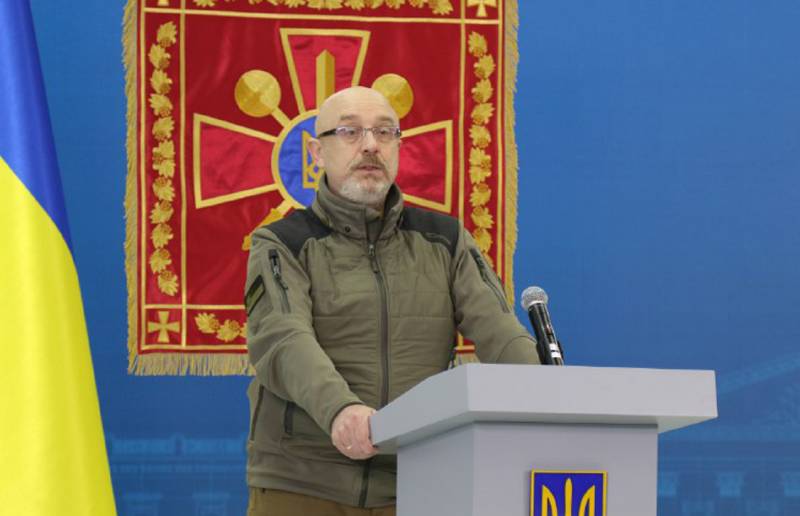 यूक्रेन के रक्षा मंत्री रेज़निकोव ने रूस पर "अंतिम" जीत के लिए आवश्यक हथियारों की संख्या को बुलाया