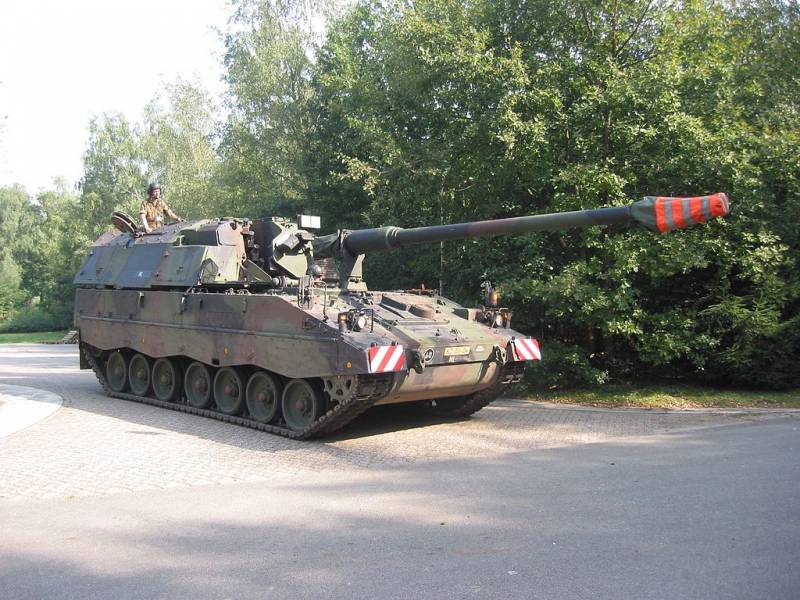 Das deutsche Unternehmen Rheinmetall präsentierte 5 neue Produkte für selbstfahrende Artillerie