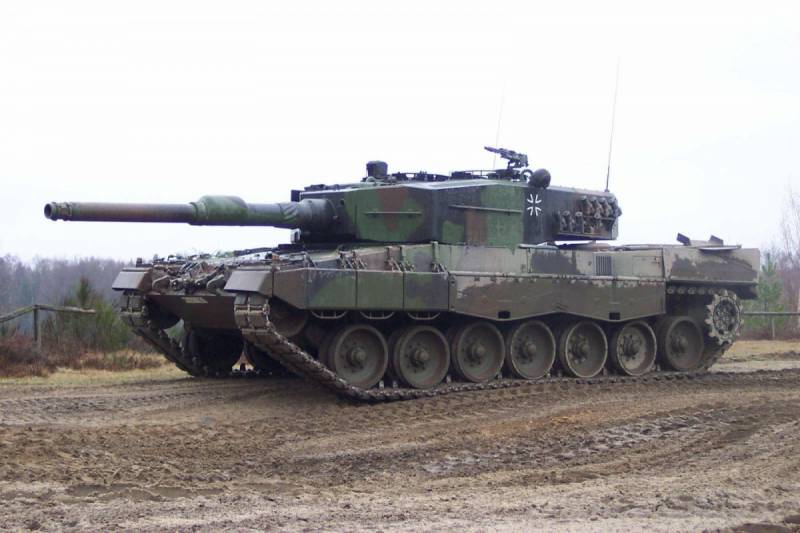 Leopard-2 탱크를 우크라이나로 이전하는 것이 가능합니다. 겁에 질려서 기다리면 안되지만 준비가 필요합니다.