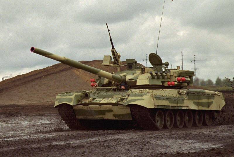 Tanque T-80UM-2. Fuente: www.dzen.ru