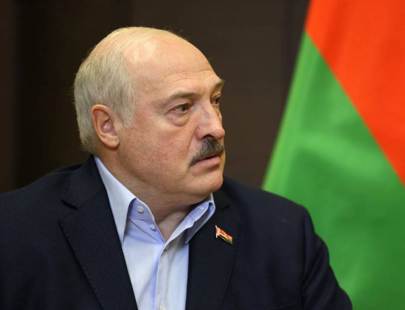 Lukashenko, Ukrayna rejiminin ana hedefinin NATO'yu Rusya ile açık bir çatışmaya çekmek olduğunu söyledi.