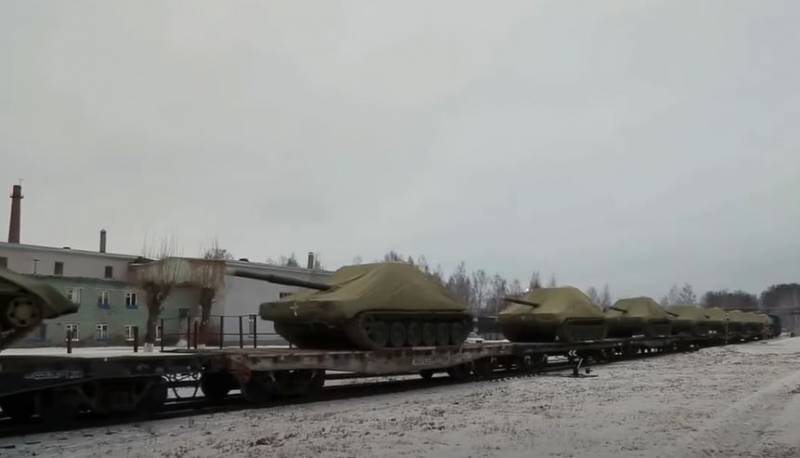 Un lotto di carri armati T-72B3M aggiornati è entrato nell'esercito