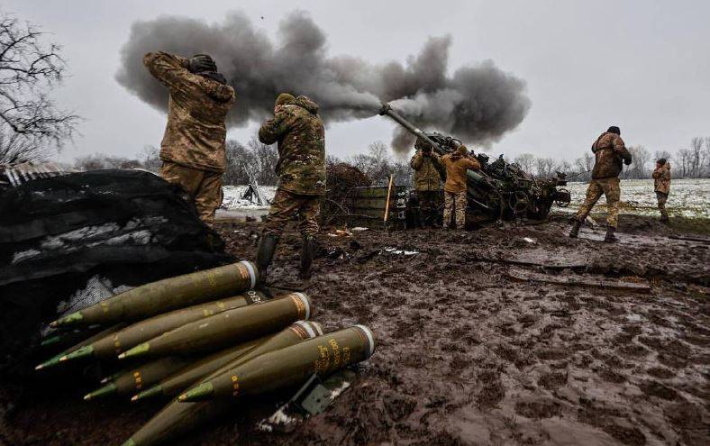 यूक्रेनी पैदल सेना स्वातोव दिशा में "दोस्ताना" आग की चपेट में आ गई