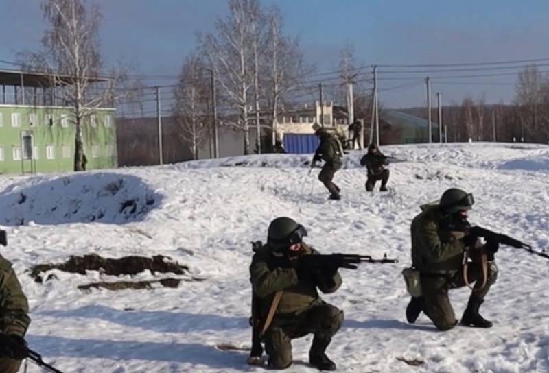 Generale ucraino: l'esercito russo potrebbe attaccare nuovamente Kiev da nord