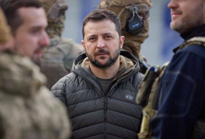 La prensa ucraniana informó sobre la visita de Zelensky a Bakhmut