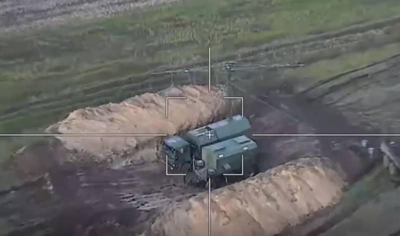 Russian kamikaze drone "Lancet" destroyed the Ukrainian P-18 mobile all-round radar