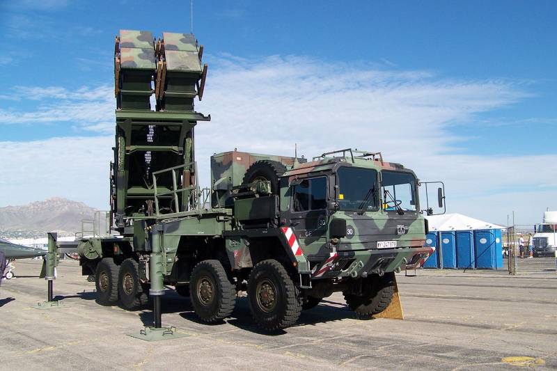 米国大統領：パトリオット防空システムは防衛のためにキエフに移されます