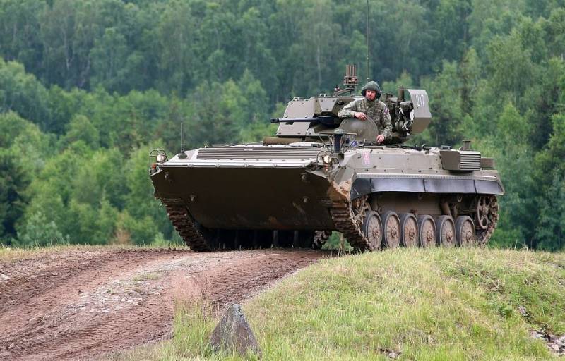 Een columnist voor de Duitse publicatie Bild veroordeelde Europa voor het leveren van verouderde pantservoertuigen aan Oekraïne