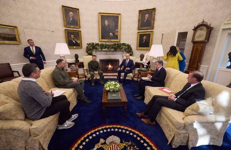 نسخه انگلیسی: رئیس جمهور روسیه از جنجال کنگره ایالات متحده در مورد حمایت از اوکراین سود می برد