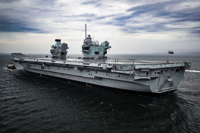 英国の出版物は、NATO海軍HMSプリンスオブウェールズの旗艦の絶え間ない故障について書いています