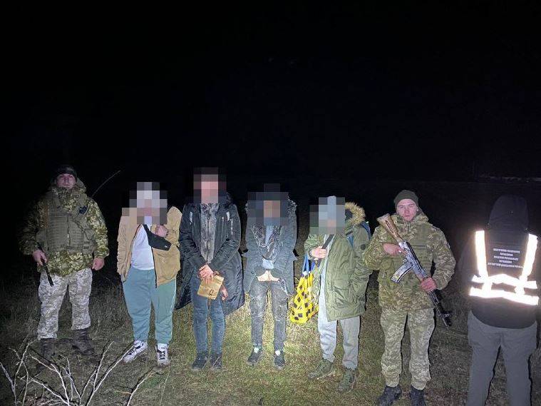 Erikoisoperaation aikana noin 12 XNUMX asevelvollista miestä yritti paeta Ukrainasta
