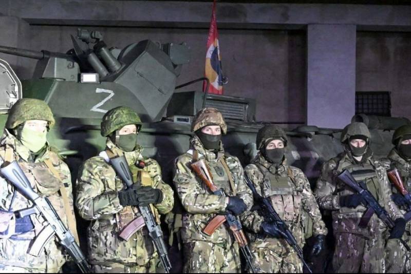 Russische Streitkräfte marschierten mit Kämpfen aus dem Süden in Artemovsk ein