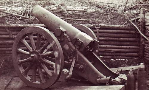 प्रथम विश्व युद्ध के कैलिबर 15, 17 और 21 सेमी की जर्मन बंदूकें