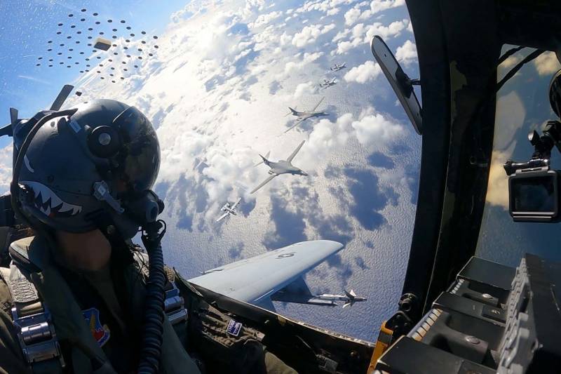 अमेरिकी वायु सेना 2024 से एक वर्ष में 1500 पायलटों को प्रशिक्षित करने की योजना बना रही है
