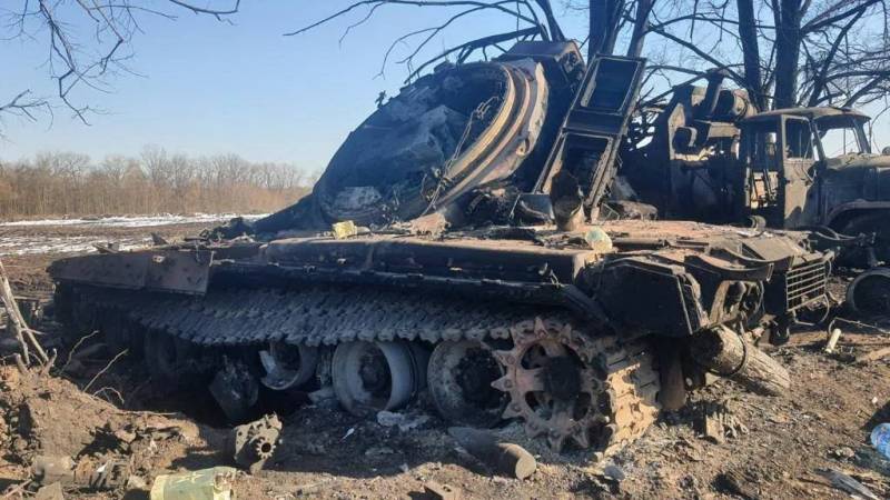 सुमी क्षेत्र में T-80UM-2 को खो दिया। स्रोत: www.dzen.ru