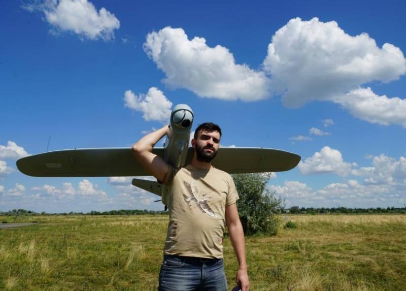 Kyiv promises to adopt a new kamikaze drone developed as a response to the Russian Geraniums by the end of the year