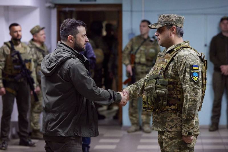 Vertreter der Bodentruppen der Streitkräfte der Ukraine: Die ukrainischen Militärregistrierungs- und Rekrutierungsämter berücksichtigen bei der Ausarbeitung die Mobilisierung in Russland