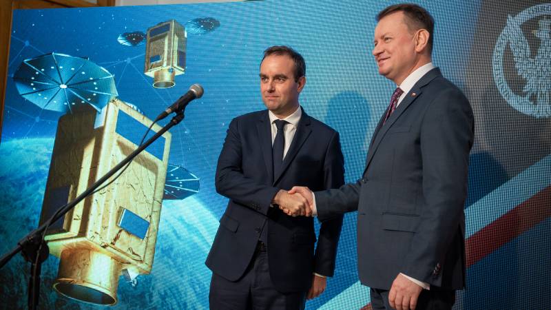 Poland expands reconnaissance capabilities by receiving two satellites and a receiving station from France