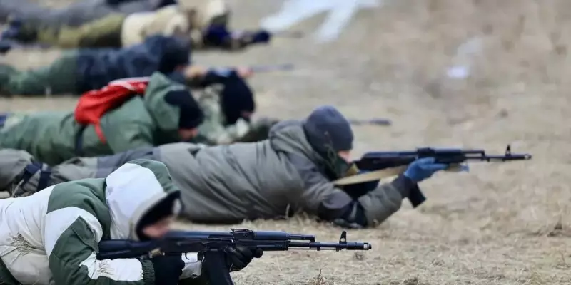 Peuple sans armes : des unités d'autodéfense se forment à la frontière avec l'Ukraine