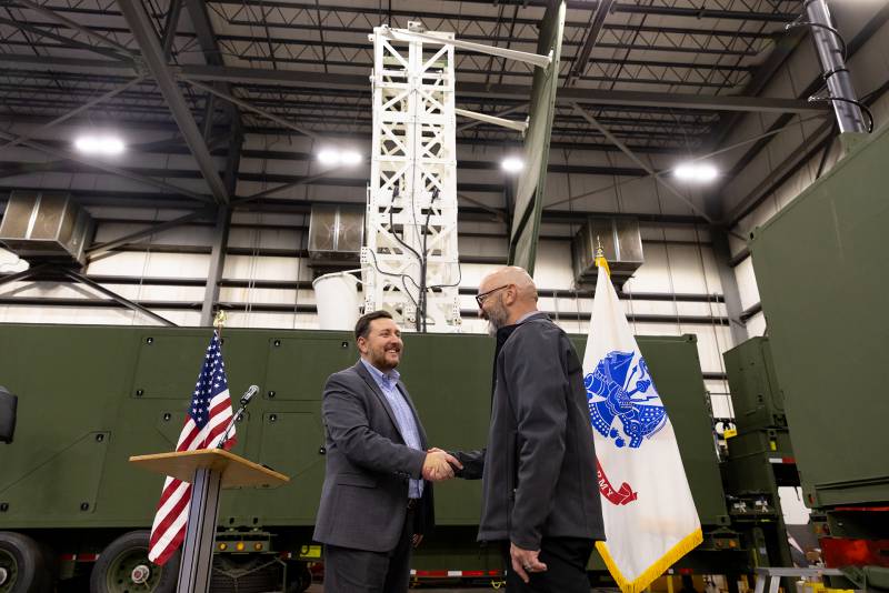 O Exército dos EUA recebeu o primeiro sistema móvel de mísseis de médio alcance terrestre