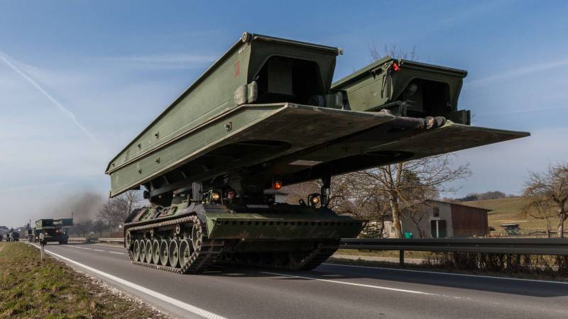 Alemania entregó un lote de capas de puentes y drones de superficie a Ucrania