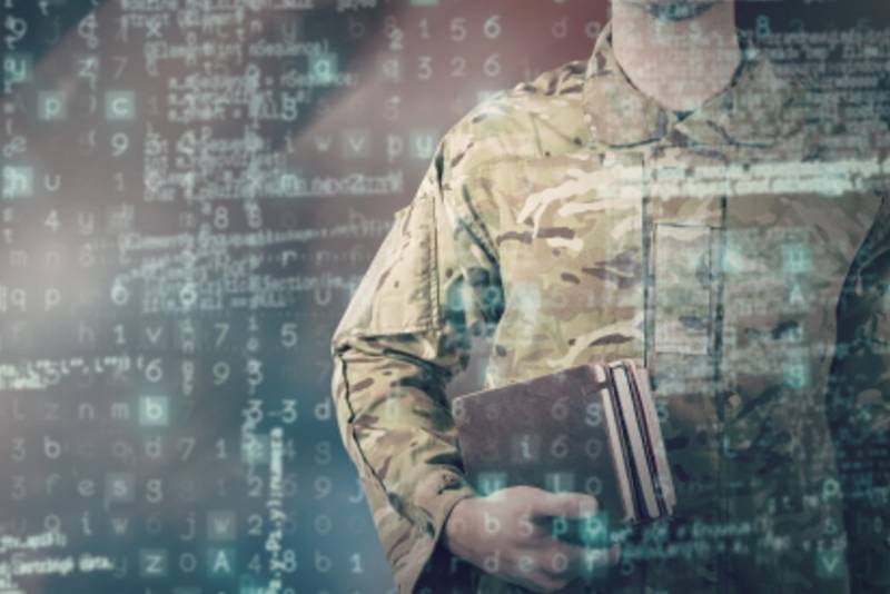 미 의회: 사이버네틱 훈련을 받은 미군이 군대를 떠난다