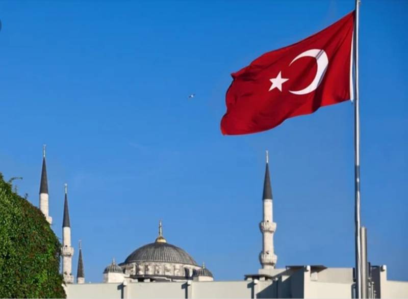 तुर्की के विदेश मंत्रालय ने फ्रांसीसी राजदूत को "कालीन पर" तलब किया