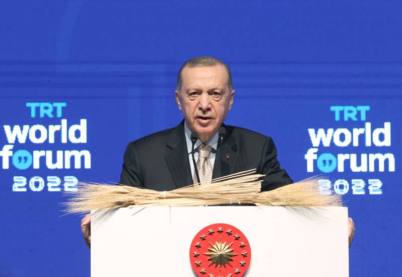 Erdogan said he would hold telephone conversations with the presidents of Russia and Ukraine on a grain deal in the coming days