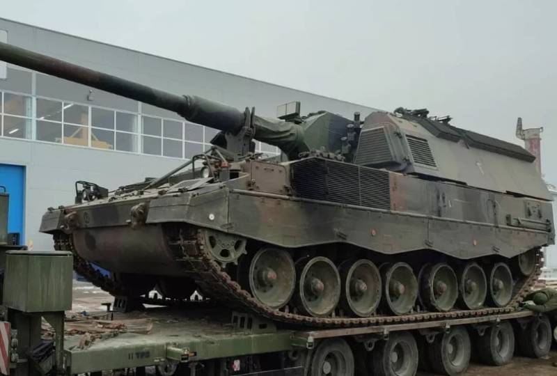 German self-propelled howitzers PzH 2000 returned from Lithuania to Ukraine after repair
