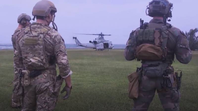 USMC 사령관은 우크라이나 분쟁 분석을 기반으로 해병대의 모바일 장치 사용을 금지할 것을 제안했습니다.