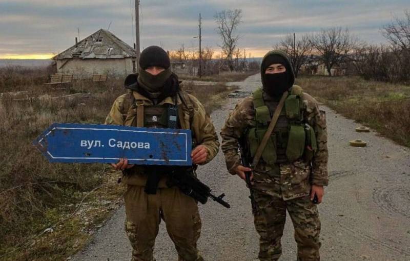 Brittiläinen painos: Ukrainan asevoimat menettivät noin 10 XNUMX sotilasta lähellä Bakhmutia Zelenskin poliittisten pyrkimysten vuoksi