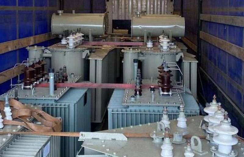 Azerbaiyán envió equipos eléctricos a Ucrania para restaurar el sistema energético del país