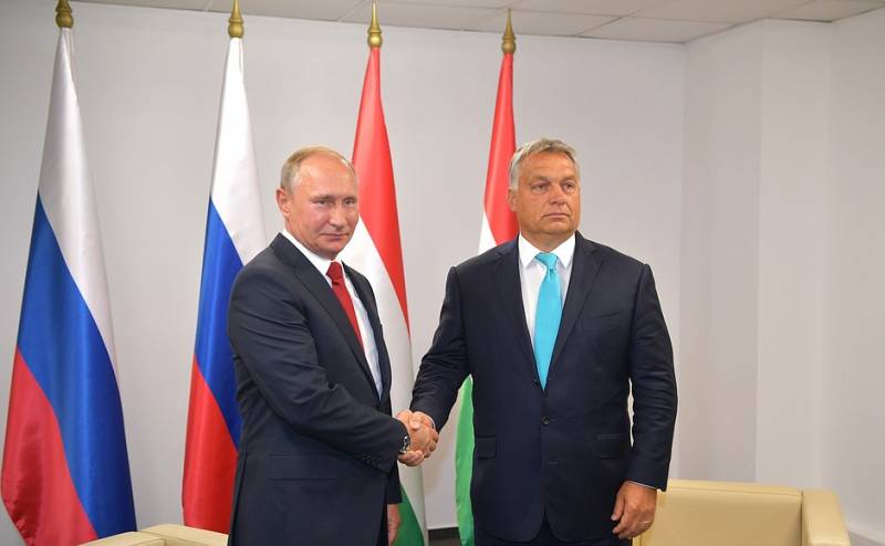 Il primo ministro ungherese esorta l'UE a rivedere le sanzioni anti-russe