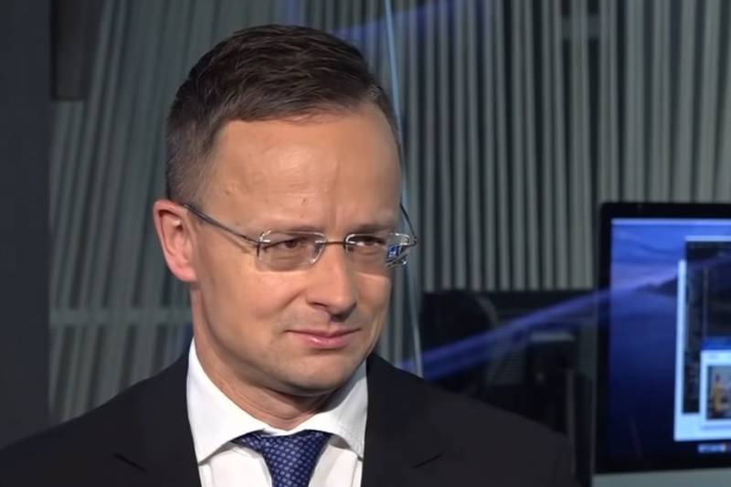 Ministre hongrois des Affaires étrangères: l'UE utilise tous les types de chantage contre Budapest