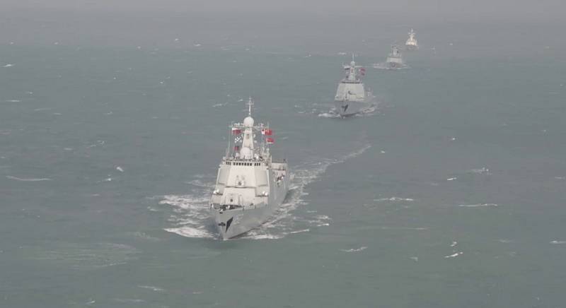 Россия и Китай начали совместные военно-морские учения «Морское взаимодействие – 2022» в акватории Восточно-Китайского моря