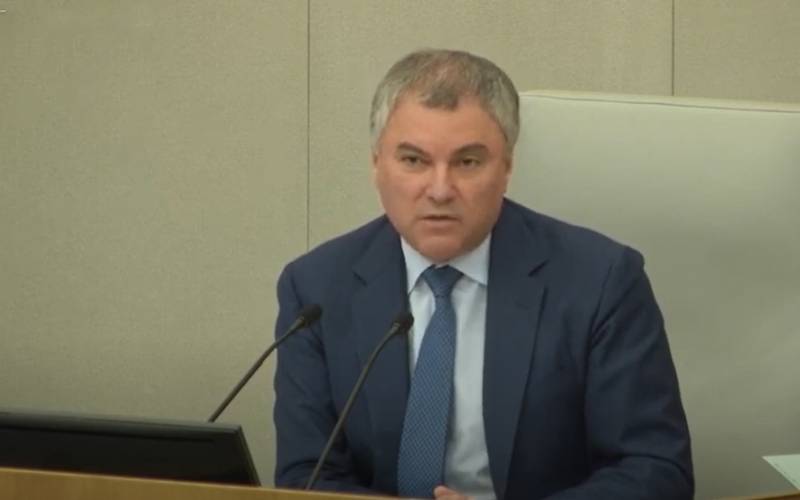 State Duma 의장 : 독일과 프랑스는 8 년간의 대량 학살에 대해 Donbass 주민들에게 보상해야합니다
