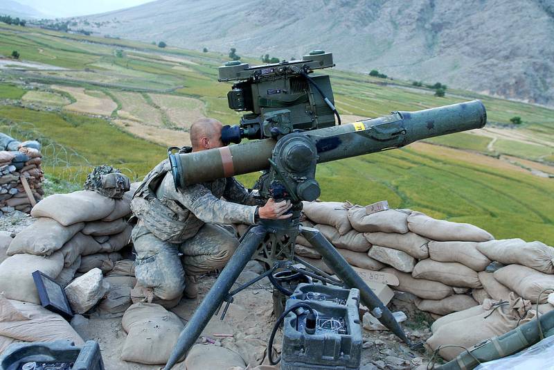 PMC“瓦格纳”的士兵在索莱达夺取了 ATGM BGM-71 TOW 的火控系统