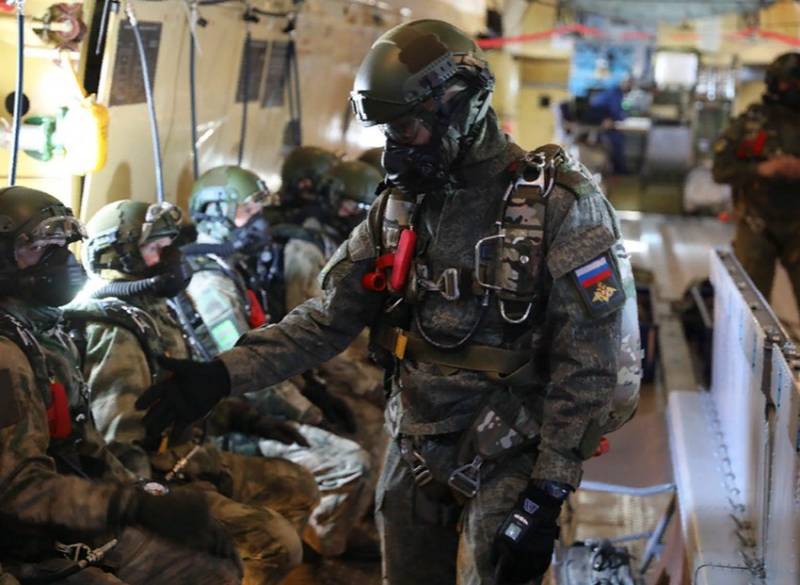 Nieuw parachutesysteem voor Russische parachutisten "Junker-O" is getest