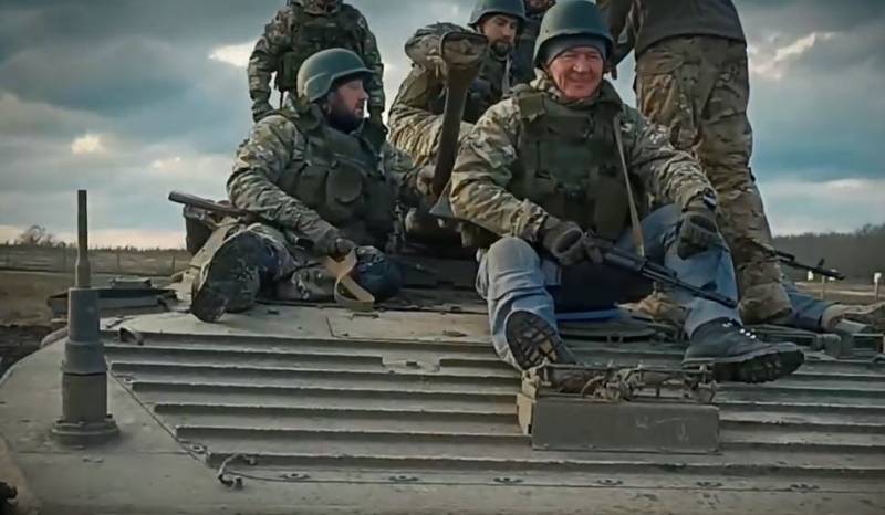 El gobernador de la región de Kursk, Roman Starovoit, completó un curso de entrenamiento militar en Wagner PMC