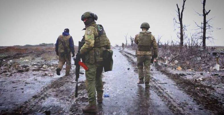 Основатель ЧВК Вагнер Пригожин сообщил о боях в западной части Соледара