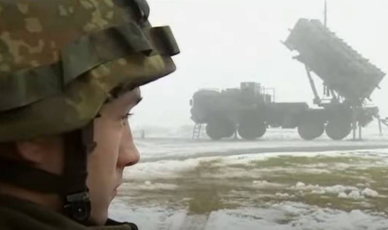 ارتش آمریکا درباره محل آموزش نیروهای مسلح اوکراین برای استفاده از سامانه‌های پدافند هوایی پاتریوت تصمیم‌گیری کرده است.