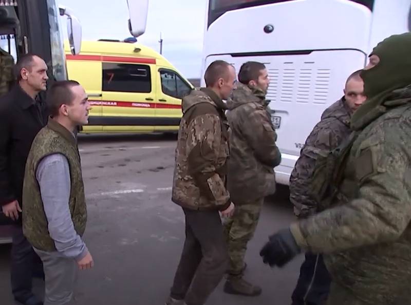 Military correspondents analyzed issues related to our fighters being captured by Ukrainians