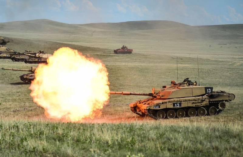 Американское издание: Западные танки не будут перебрасываться на передовую Донбасса